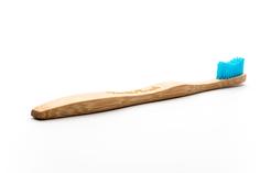 Humble Brush эко зубная щетка для взрослых из бамбука, мягкая синяя