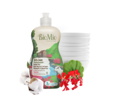BioMio BIO-CARE средство для мытья посуды, овощей и фруктов с эфирным маслом герани 450 мл