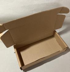 Картонная коробка из вторичного сырья самосборная 28х14х5 см