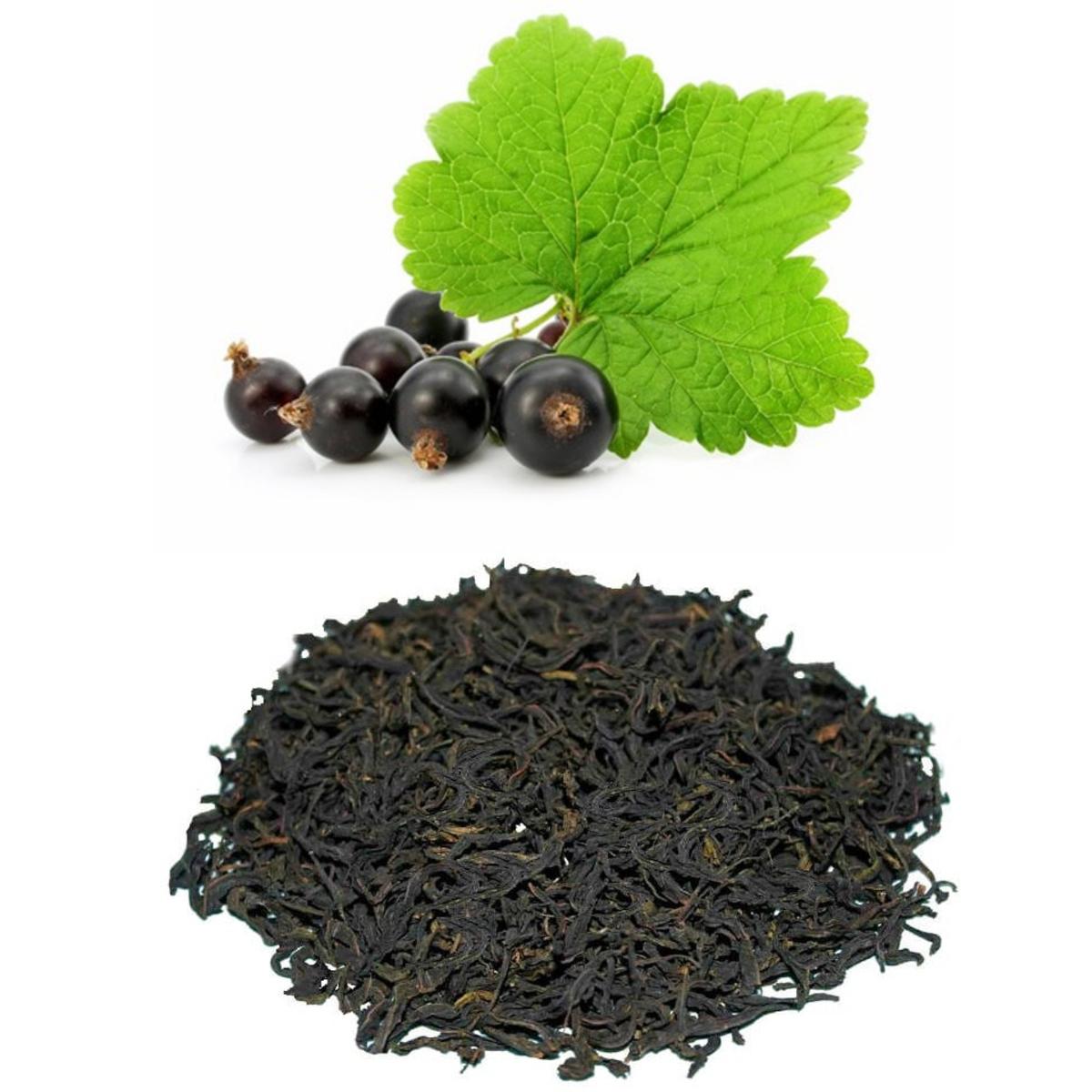 Листья черного польза. Чай смородина ферментированный. Чай с листьями черной смородины. Лист смородины. Смородина чёрная листья.