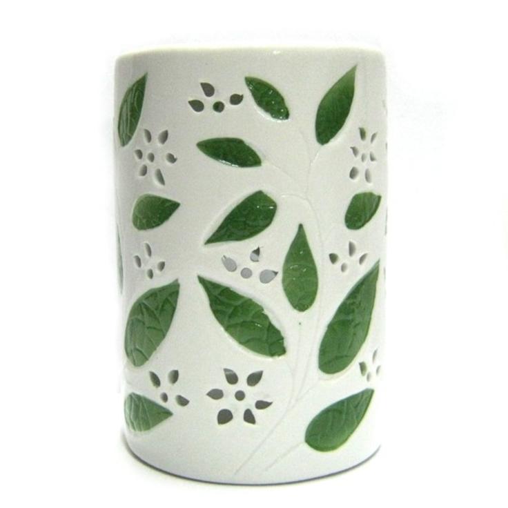 Аромалампа керамическая белая Цилиндр с листьями 12 см