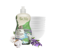 BioMio BIO-CARE средство для мытья посуды, овощей и фруктов с эфирным маслом лаванды 450 мл