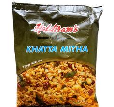 Закуска индийская KHATTA MEETHA Haldiram's 200 г
